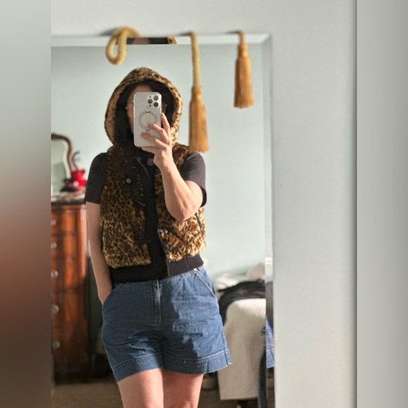 Vintage Forever 21 Faux Cheetah Leopard Fur Hoodie Vest - Picture 15 of 17